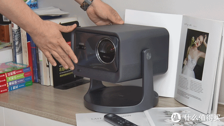 随时随地想投就投，万元以内画质天护板Vidda C2 Pro三色激光投影仪众测报告