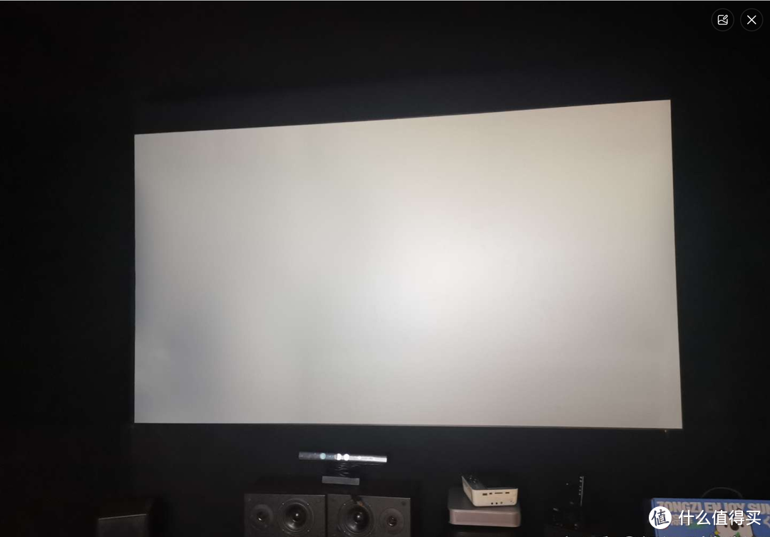 浅谈投影仪的性价比,家用投影仪选购是看参数还是看价格?