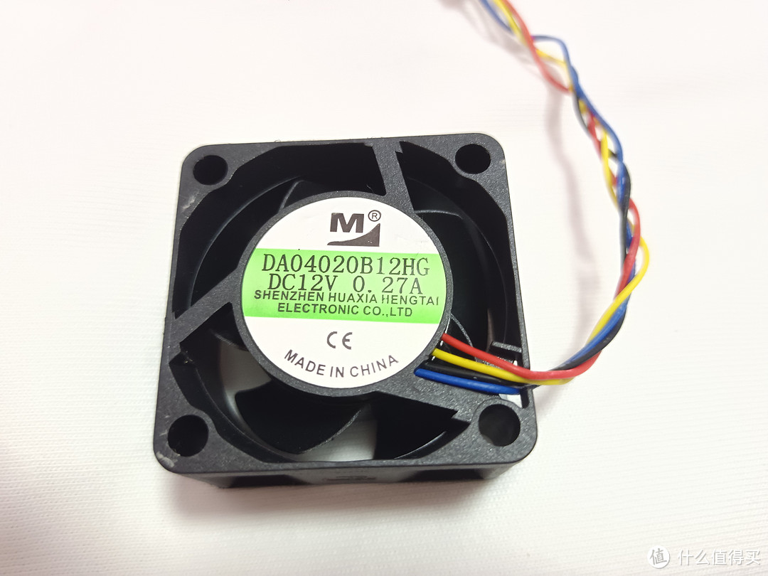 很不错的4020小风扇,所见过的最安静的4CM风扇,投影仪拆机4020尺寸4CM风扇,一盟DA04020B12HG